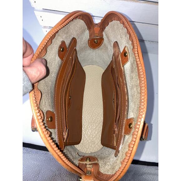 DOONEY & BOURKE MEDIUM IVORY PEBBLED LEATHER HANDBAG (ASIS) - Picture 10 of 16